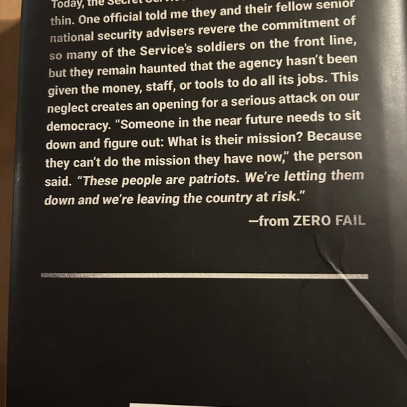 Zero Fail: The Rise and Fall of the Secret Service by Carol Leonnig - Picture 2 of 2